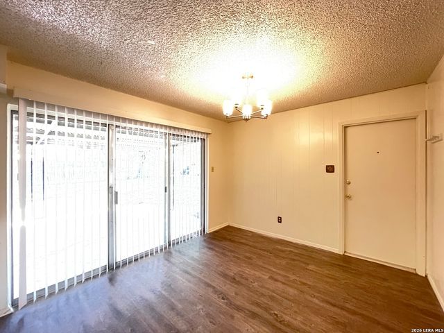 7454 LANCEWOOD DR, San Antonio, TX 78227