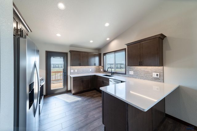 549 DENALI DR, Box Elder, SD 57719