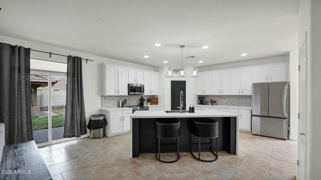 6818 W ST CATHERINE Avenue, Laveen, AZ 85339