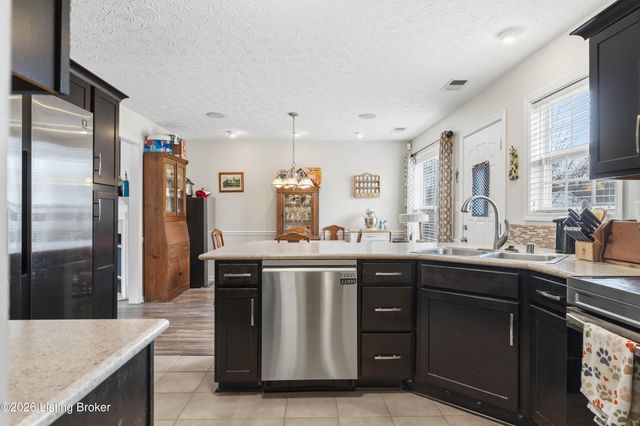 5403 Skeffington Way, Louisville, KY 40241