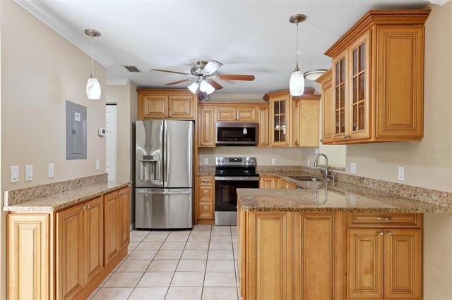 3413 51ST AVENUE CIRCLE W 205, Bradenton, FL 34210