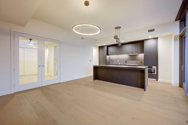 44 East Ave 2511, Austin, TX 78701