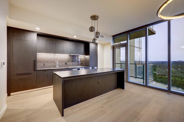 44 East Ave 2511, Austin, TX 78701