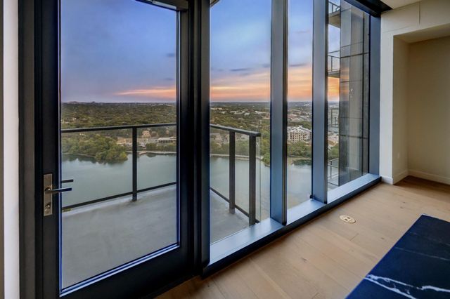 44 East Ave 2511, Austin, TX 78701