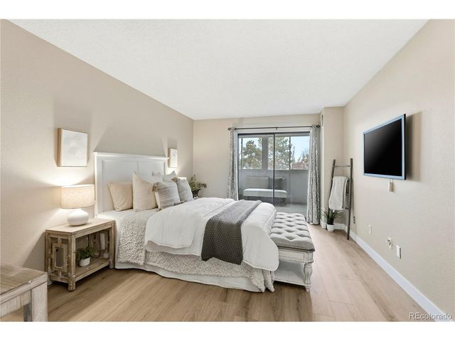 2880 S Locust St 200S, Denver, CO 80222