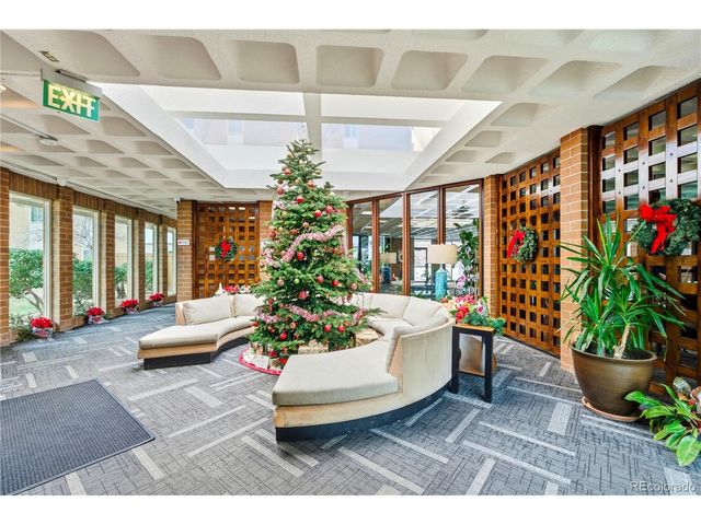 2880 S Locust St 200S, Denver, CO 80222