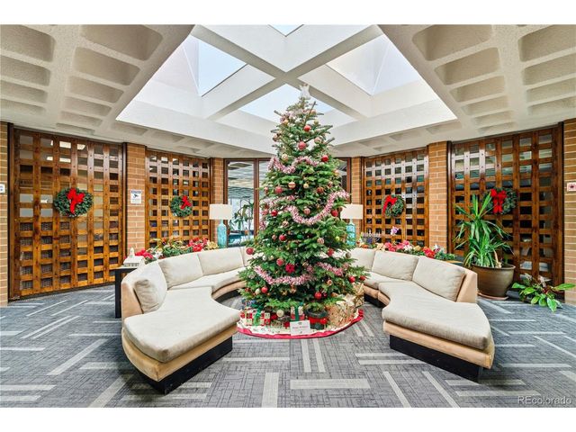 2880 S Locust St 200S, Denver, CO 80222