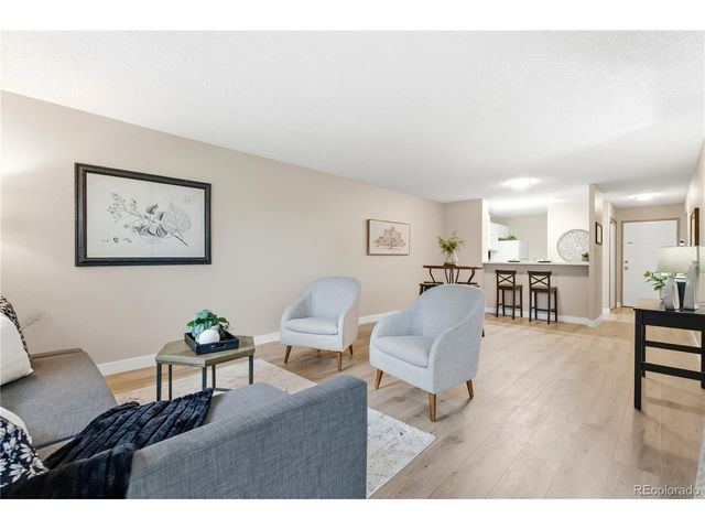 2880 S Locust St 200S, Denver, CO 80222