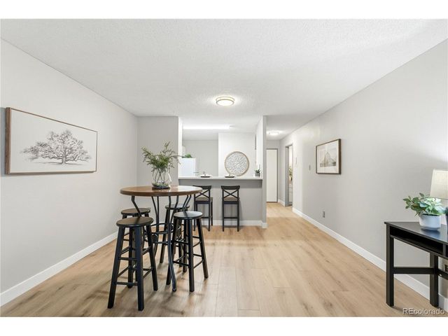 2880 S Locust St 200S, Denver, CO 80222