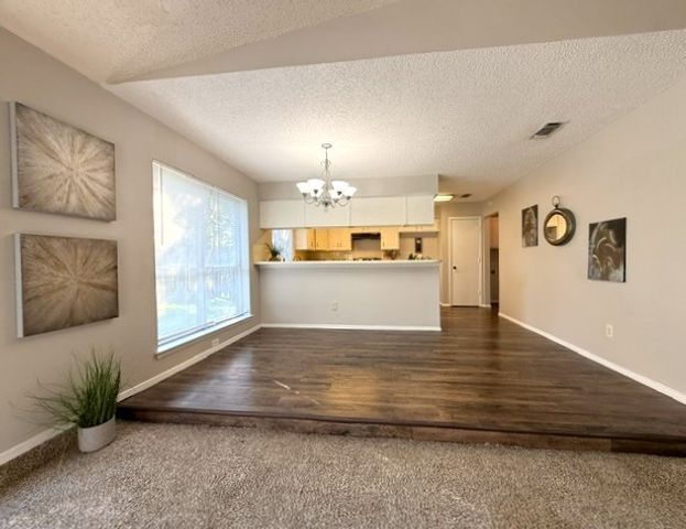 6912 Westglen Drive, Fort Worth, TX 76133