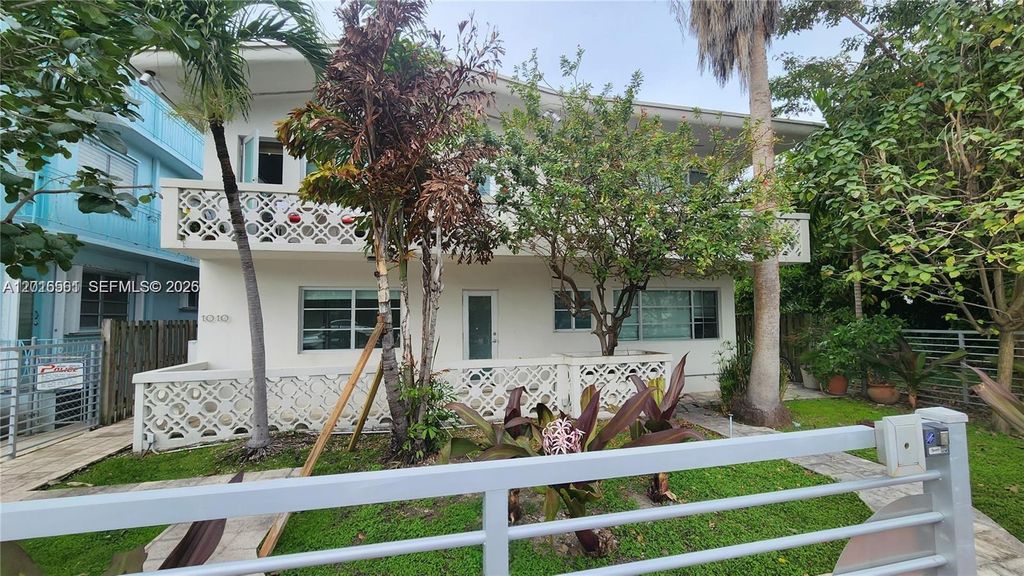 1010 Pennsylvania Ave 14, Miami Beach, FL 33139