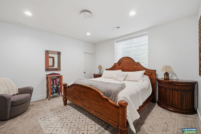 8556 Birkett Drive, Lincoln, NE 68526