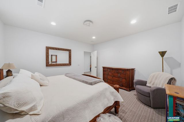 8556 Birkett Drive, Lincoln, NE 68526