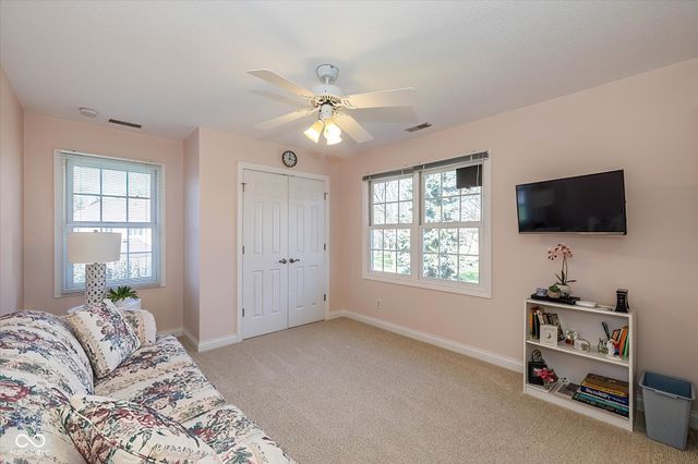 3973 Brockton Manor S Drive, Greenwood, IN 46143