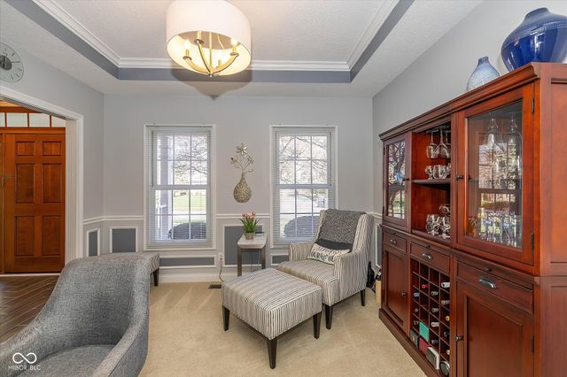 3973 Brockton Manor S Drive, Greenwood, IN 46143