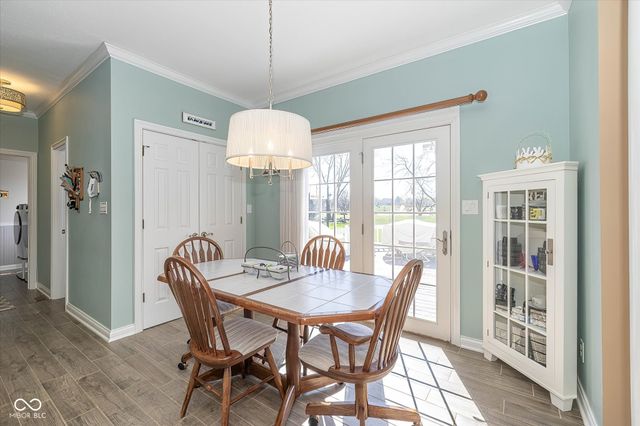 3973 Brockton Manor S Drive, Greenwood, IN 46143