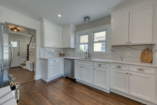 24 Troy Street, West Hartford, CT 06119