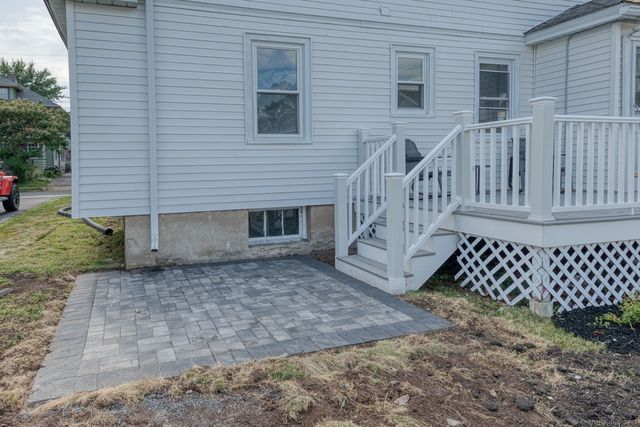 24 Troy Street, West Hartford, CT 06119