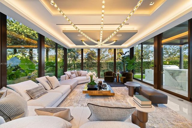 790 Lake Rd, Miami, FL 33137