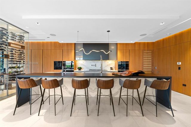 790 Lake Rd, Miami, FL 33137