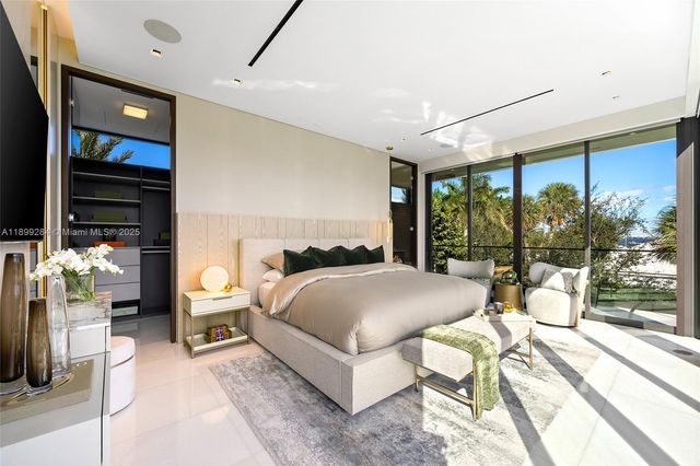 790 Lake Rd, Miami, FL 33137