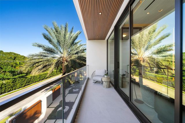 790 Lake Rd, Miami, FL 33137