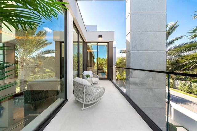 790 Lake Rd, Miami, FL 33137