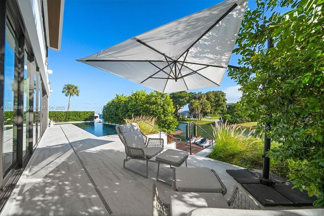 790 Lake Rd, Miami, FL 33137