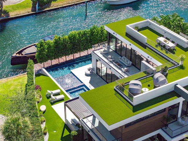 790 Lake Rd, Miami, FL 33137