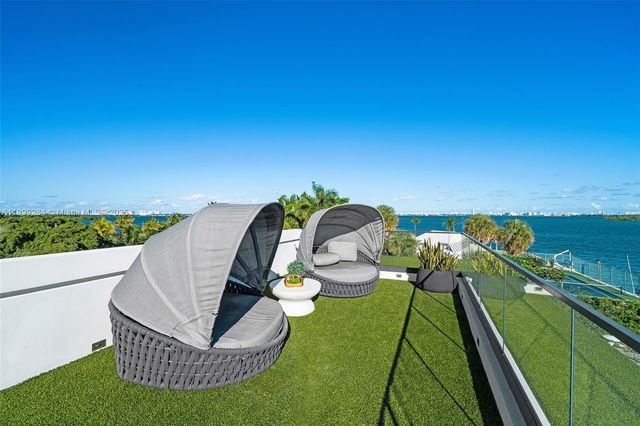 790 Lake Rd, Miami, FL 33137