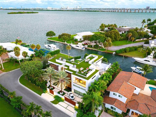 790 Lake Rd, Miami, FL 33137