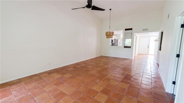 1826 Kings Lake BLVD 203, Naples, FL 34112