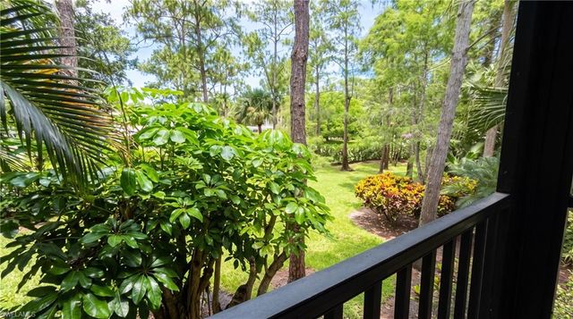 1826 Kings Lake BLVD 203, Naples, FL 34112