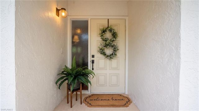 1826 Kings Lake BLVD 203, Naples, FL 34112