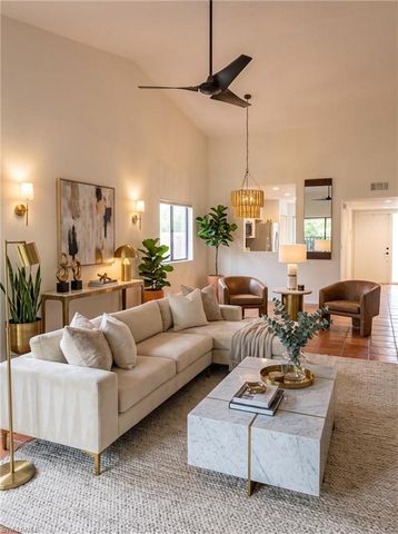 1826 Kings Lake BLVD 203, Naples, FL 34112