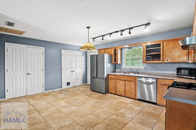 15 Laurel Drive, Midway, GA 31320