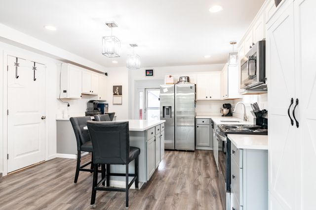 10 Norway Plains Road, Rochester, NH 03868