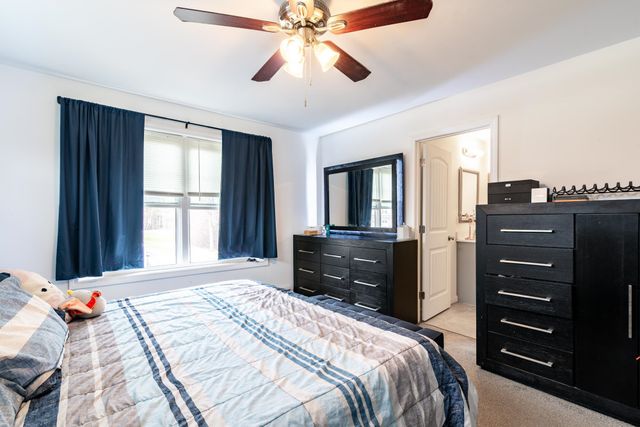 10 Norway Plains Road, Rochester, NH 03868