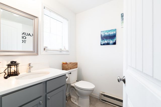 10 Norway Plains Road, Rochester, NH 03868