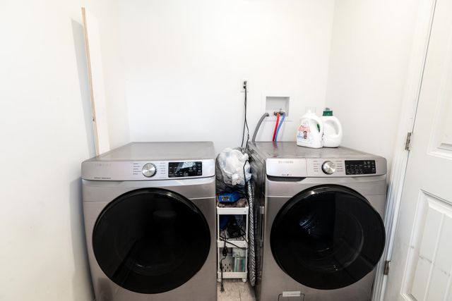 10 Norway Plains Road, Rochester, NH 03868