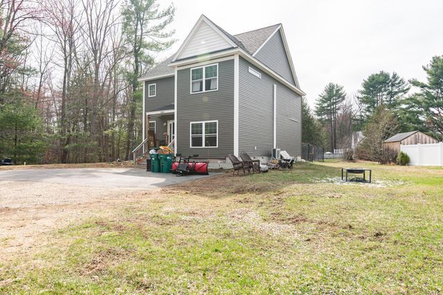 10 Norway Plains Road, Rochester, NH 03868