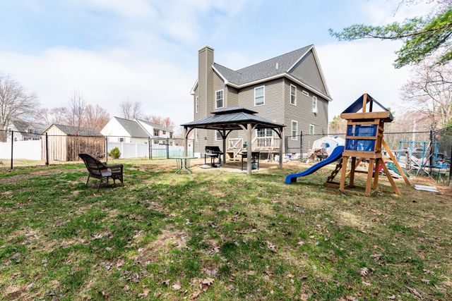 10 Norway Plains Road, Rochester, NH 03868