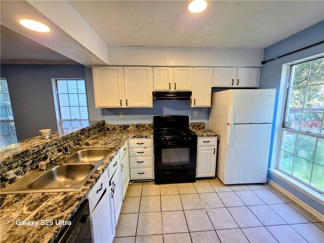 852 Glynn Oaks Drive, Clarkston, GA 30021
