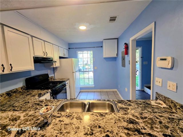 852 Glynn Oaks Drive, Clarkston, GA 30021