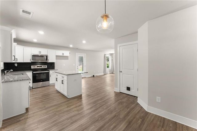 347 Shalloway Drive NE, Kennesaw, GA 30144