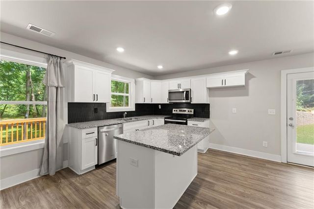 347 Shalloway Drive NE, Kennesaw, GA 30144