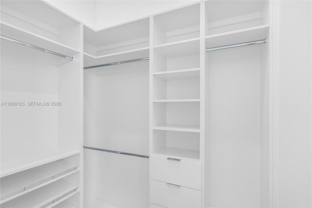 9895 NW 26th St, Doral, FL 33172