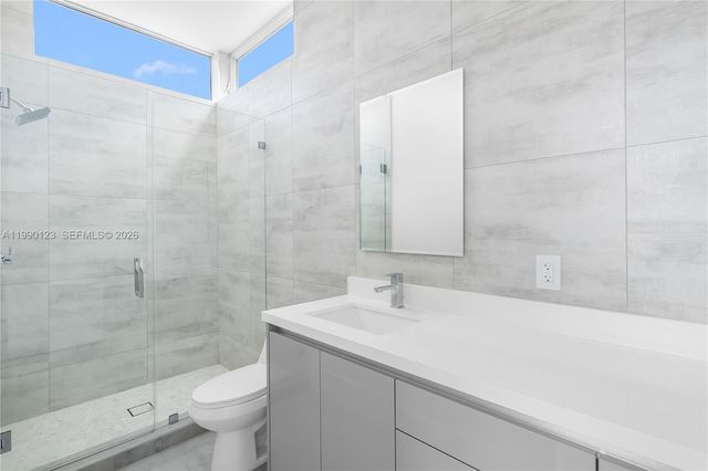 9895 NW 26th St, Doral, FL 33172