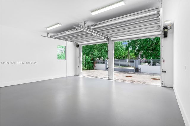 9895 NW 26th St, Doral, FL 33172