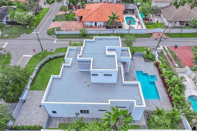 9895 NW 26th St, Doral, FL 33172